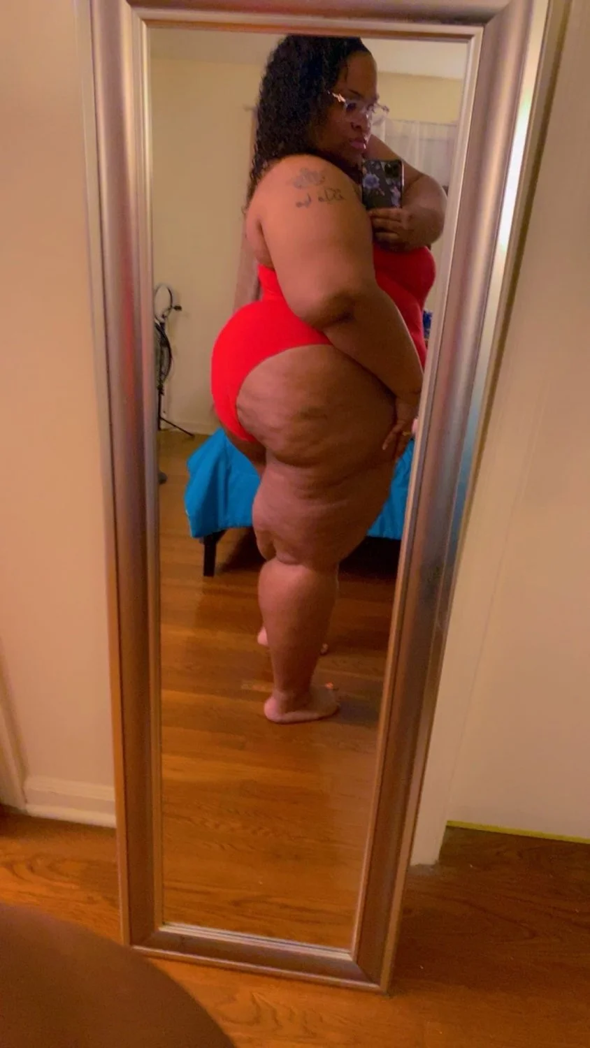 HI7zwZ1W8AAkXf9 image 4