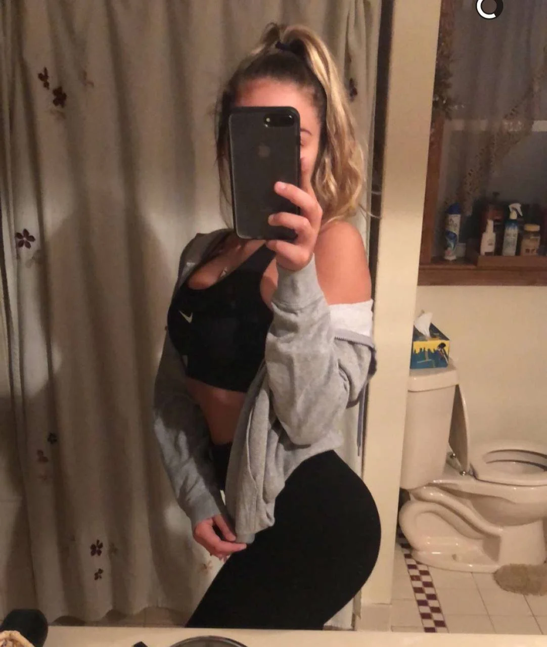 slim thick petite snapchat blonde slut got leaked by her bf image 2