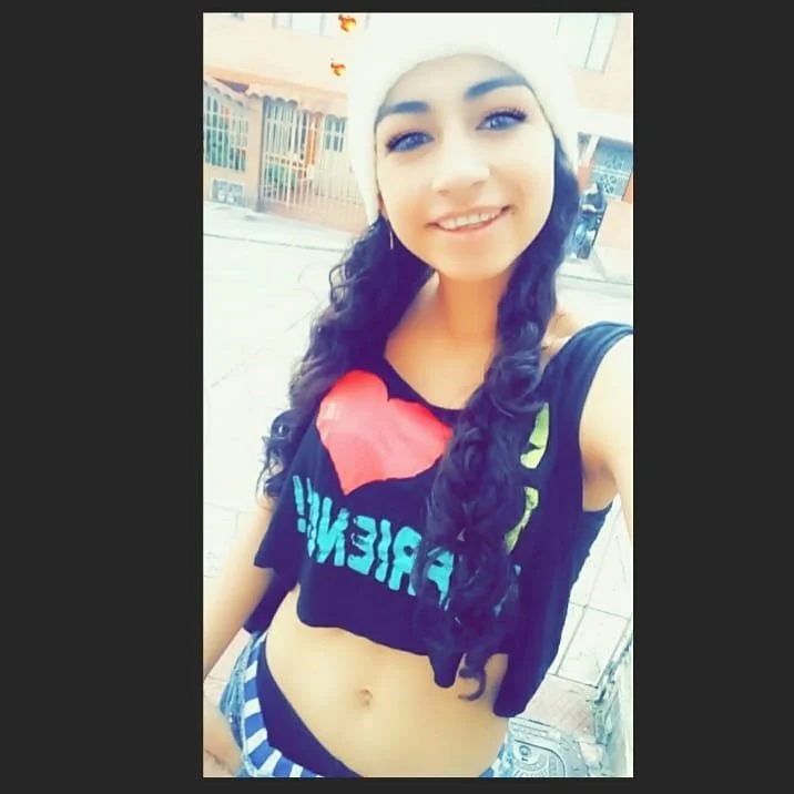 Alexandra Betancourt, jovencita de 19 años de Bogota, Colombia image 13
