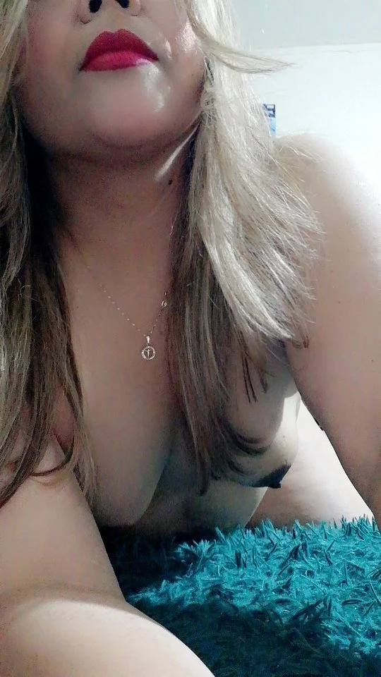 La zorrita y gorda esposa Vanessa 😏🔥 image 44