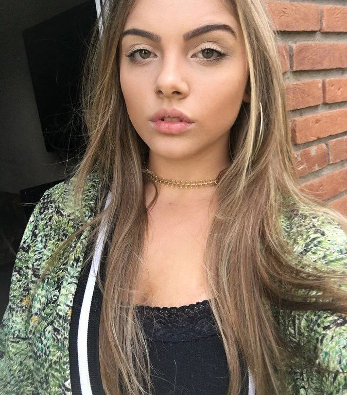 V@zou a Novinha gostosa image 2