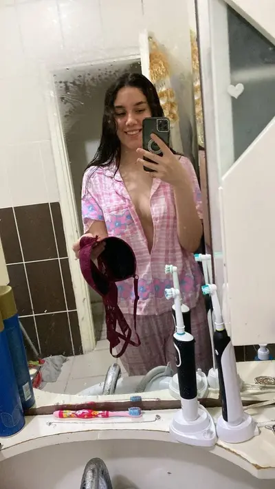 Very horny turkish slut cover image