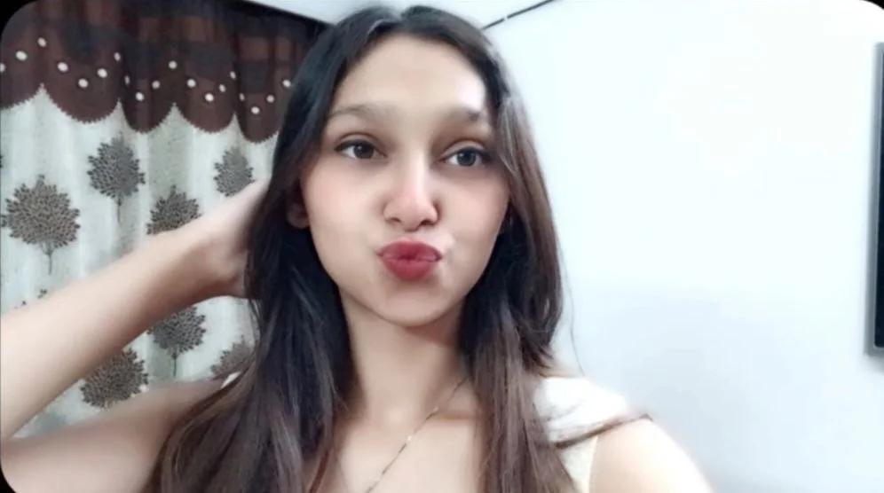Indian teen gf from delhi getting fucked image 4