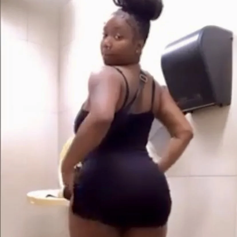 Restroom fun @ Parent-Teacher Conference Meeting baby daddy still waiting on her main image