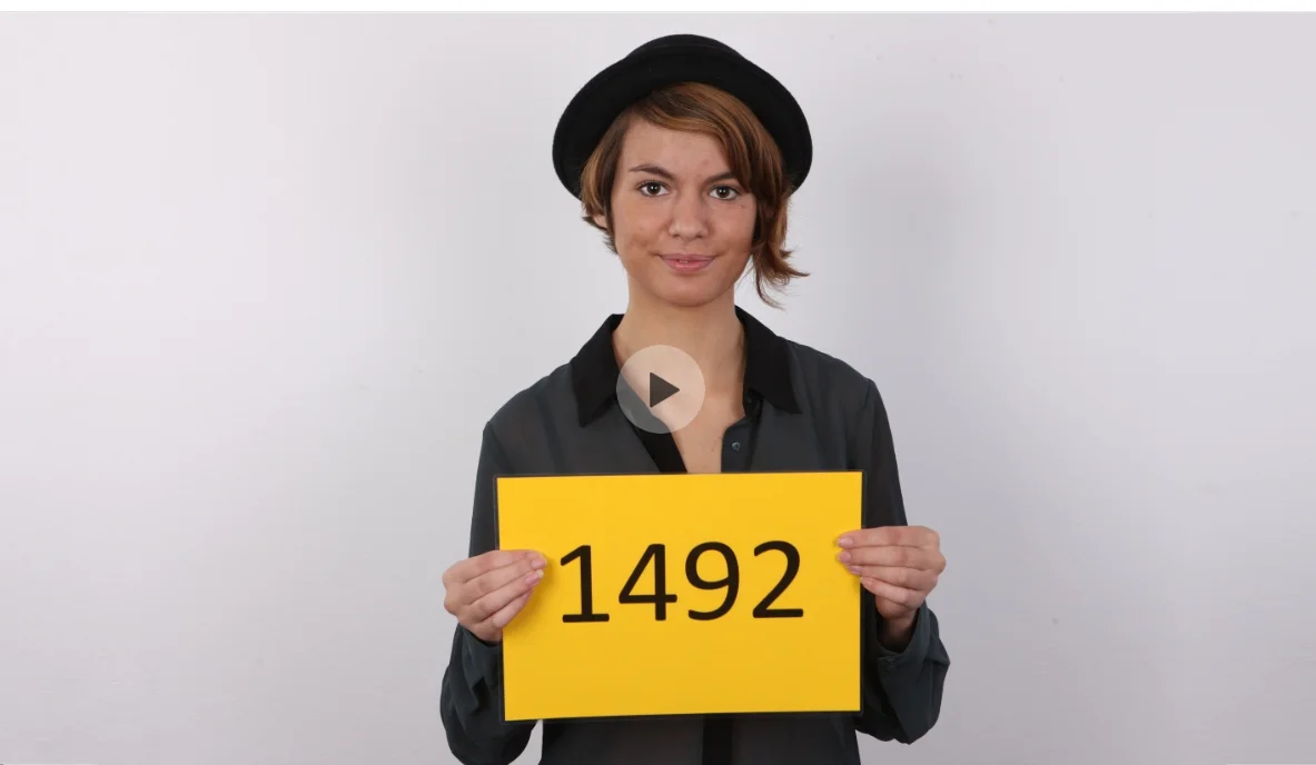 1492 Lenka 21 ans image 2