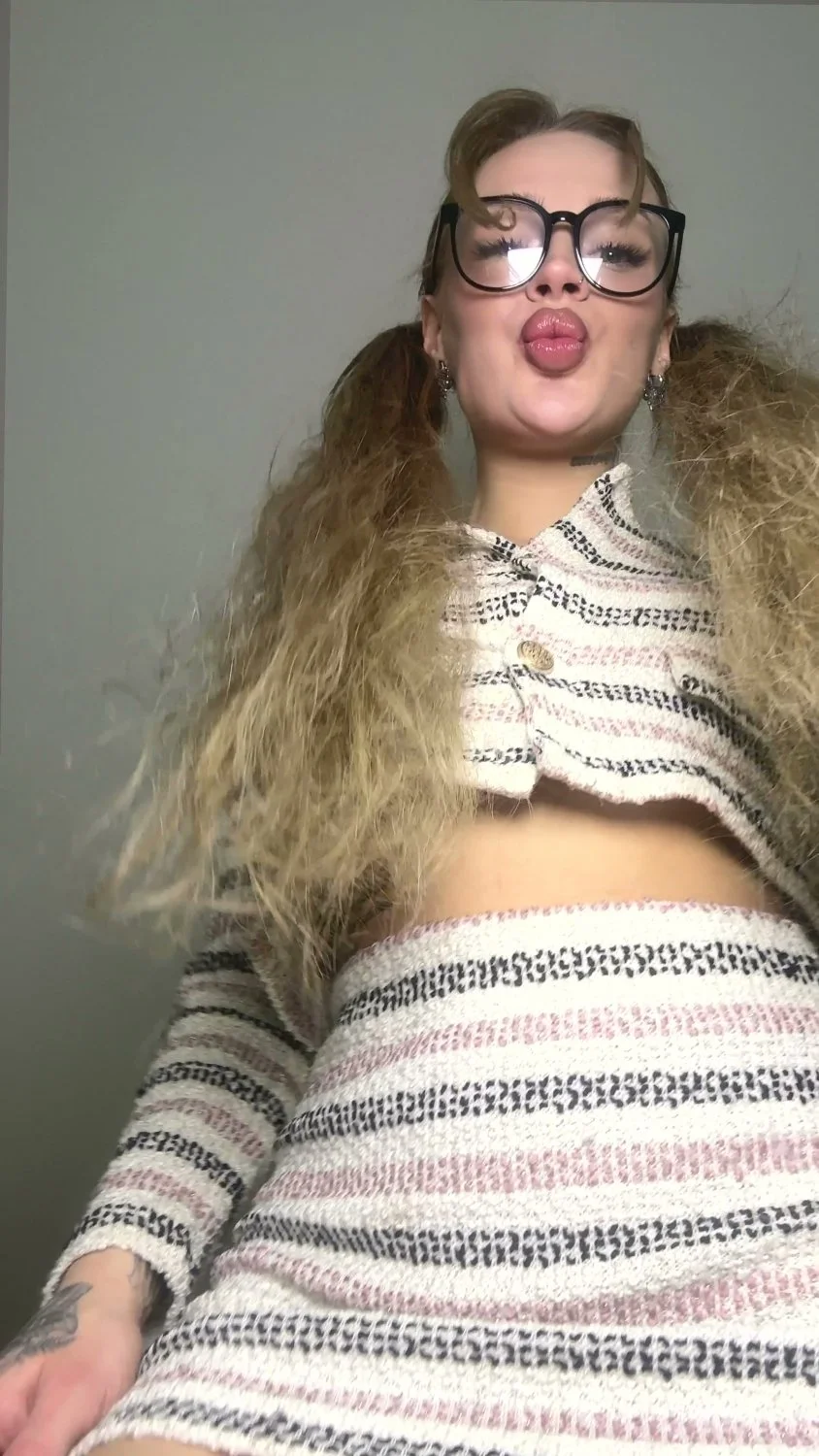 🔞 Hot nasty perky tits nude riding cock pussy 😈🍑 Check OF now image 1