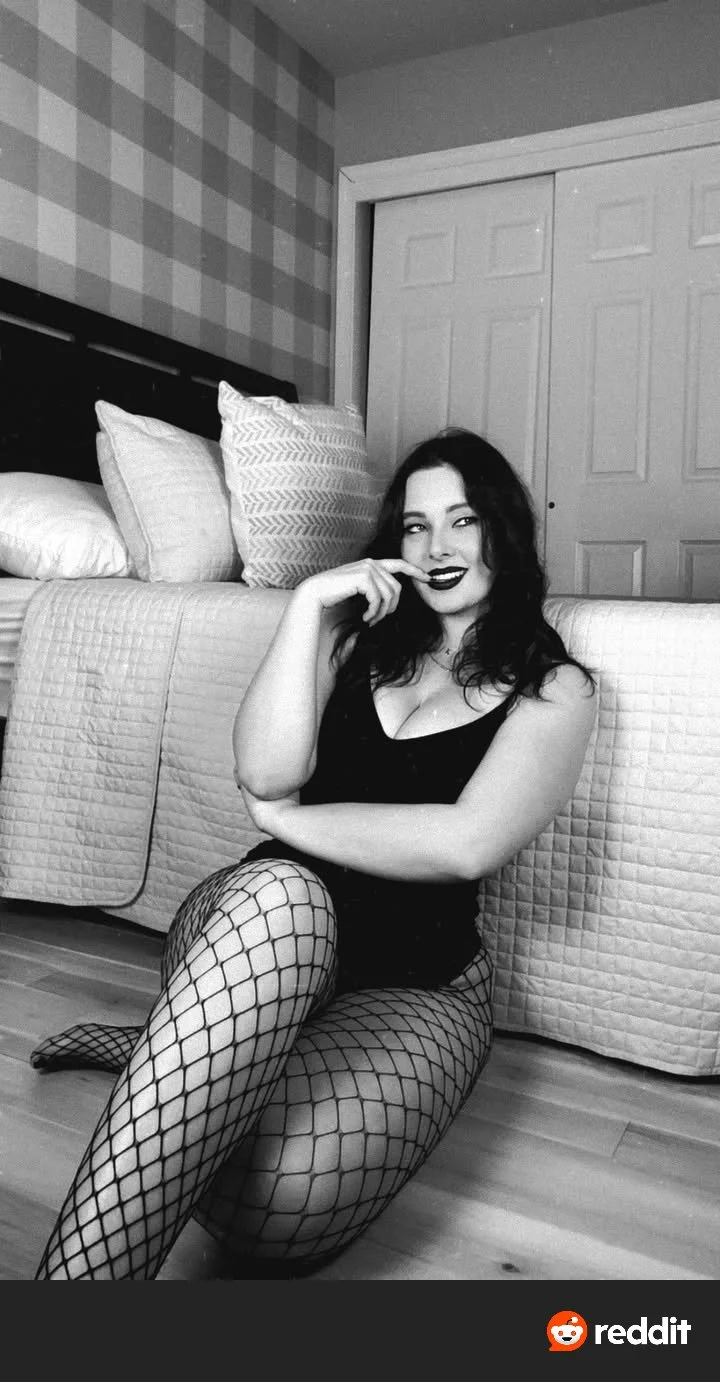 Christina Green is so fucking hot image 14