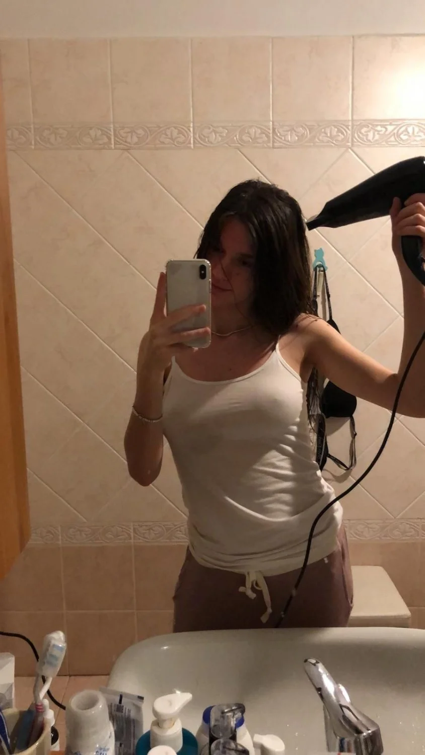 Fit KIK slut, 20, back to show off her amazing tits and wants them covered image 10