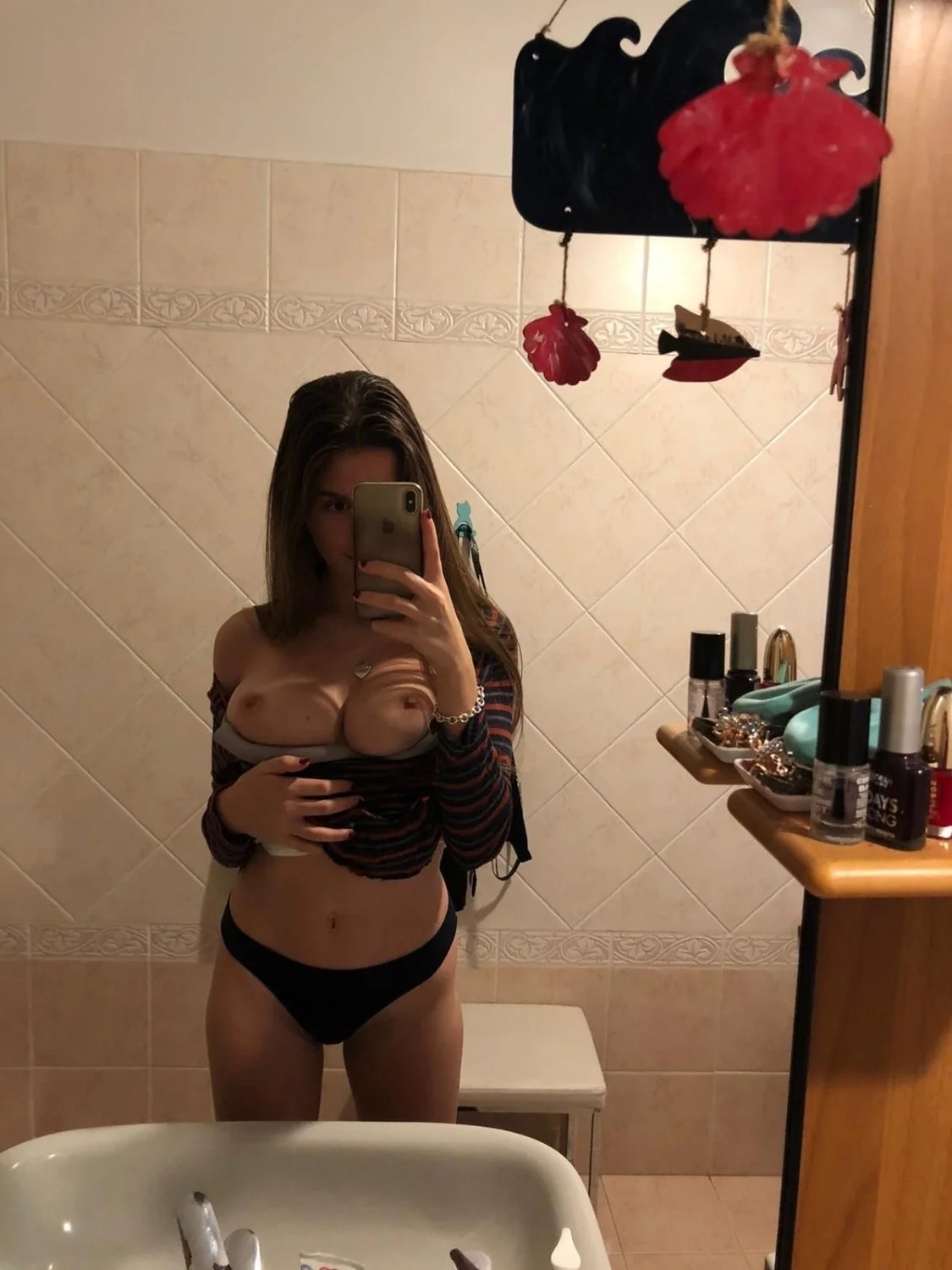 Fit KIK slut, 20, back to show off her amazing tits and wants them covered image 2