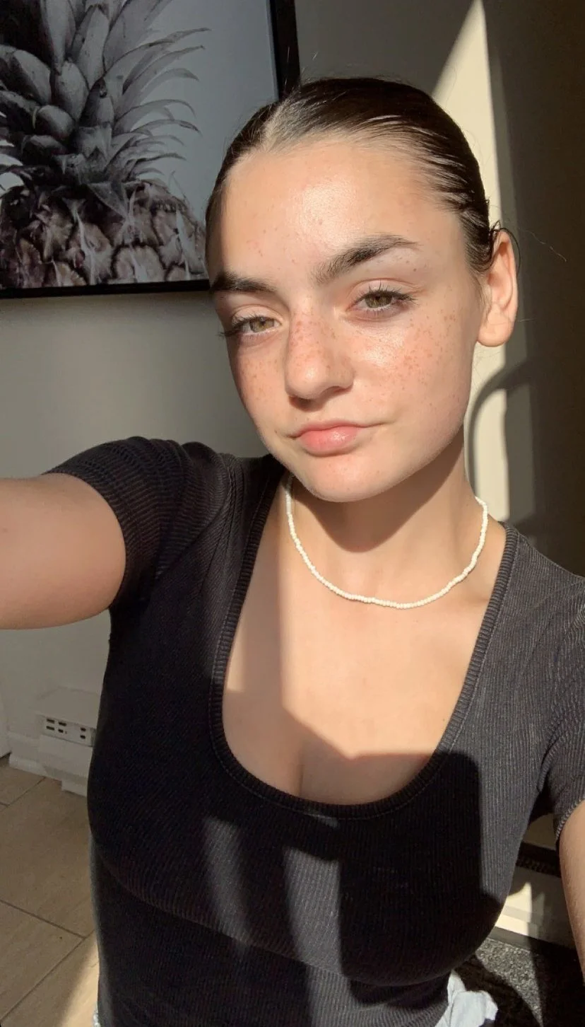 Slut Gabrianne, 18, Canada main image