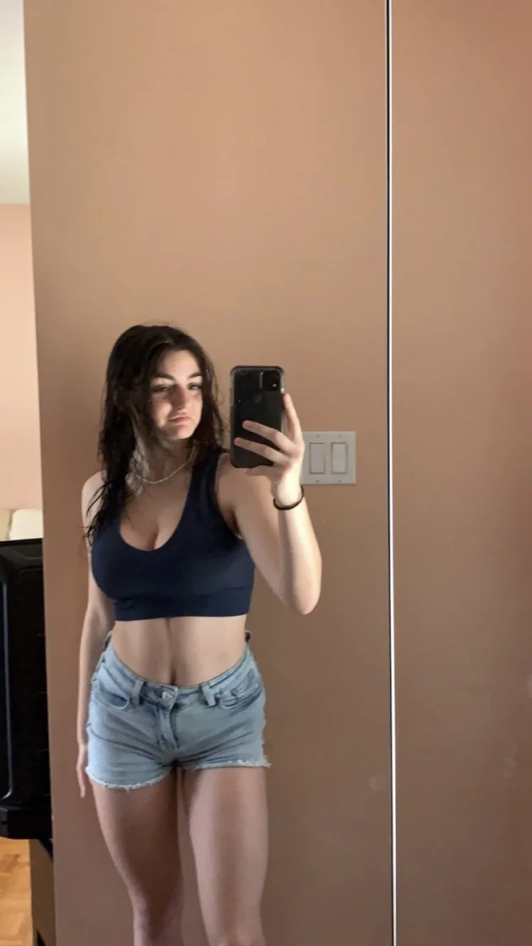 Slut Gabrianne, 18, Canada image 6