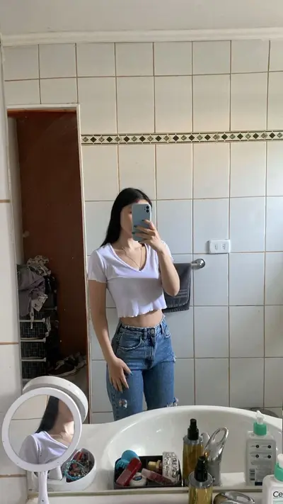 Novinha magrinha foi vazada com ex cover image