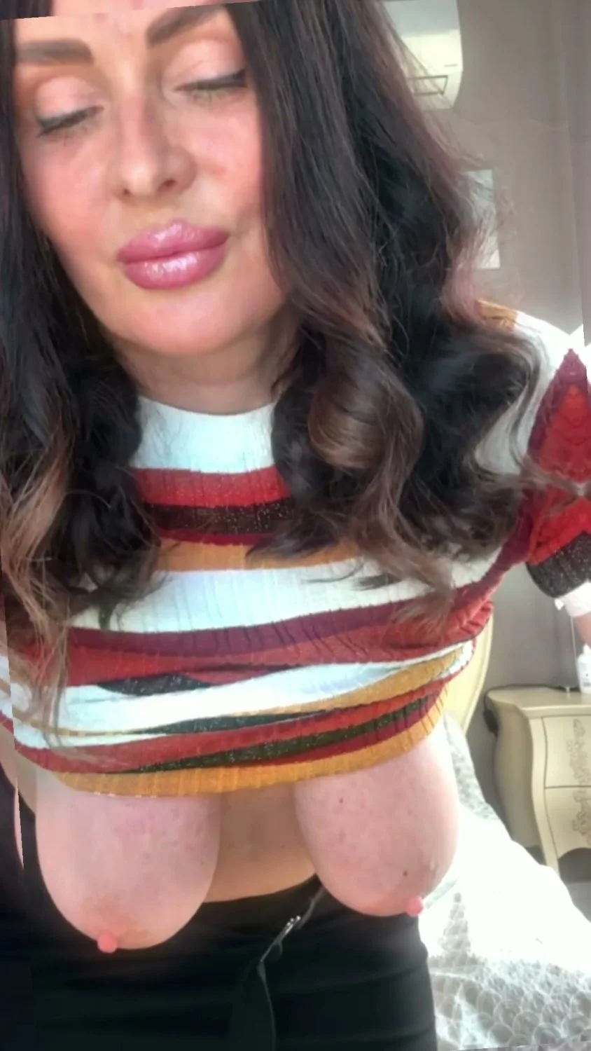 🔞 slutty slut petite body fucking nude tight pussy 😈🍑 OF image 4
