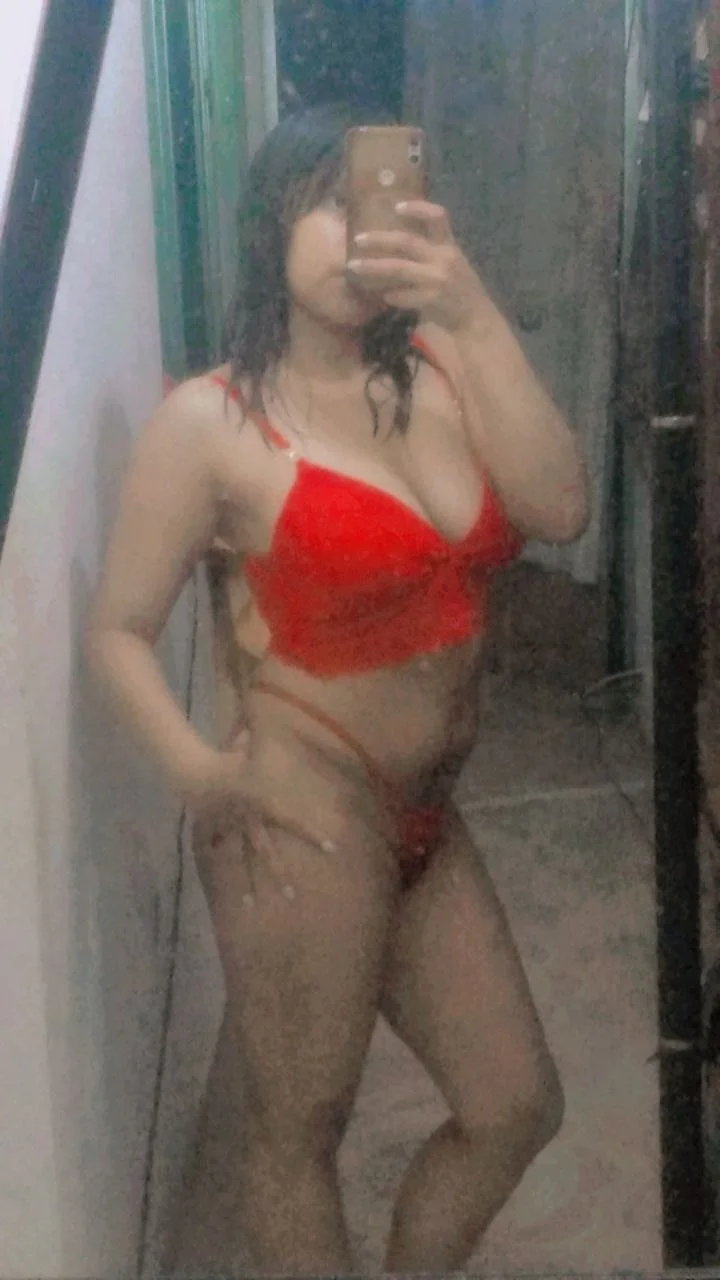 Hilary 23 años, ex entregada por su cornudo image 11