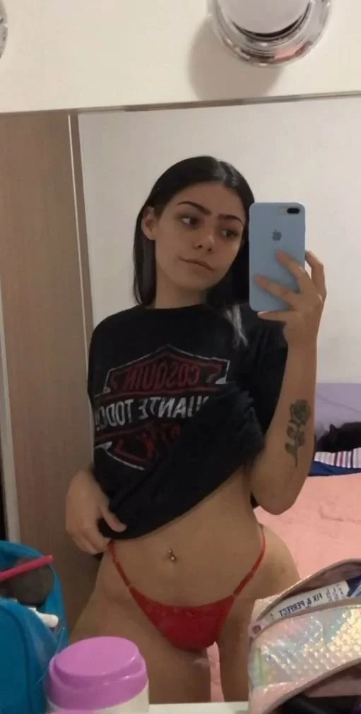 Tetas pequeñas pero que culote se carga image 8