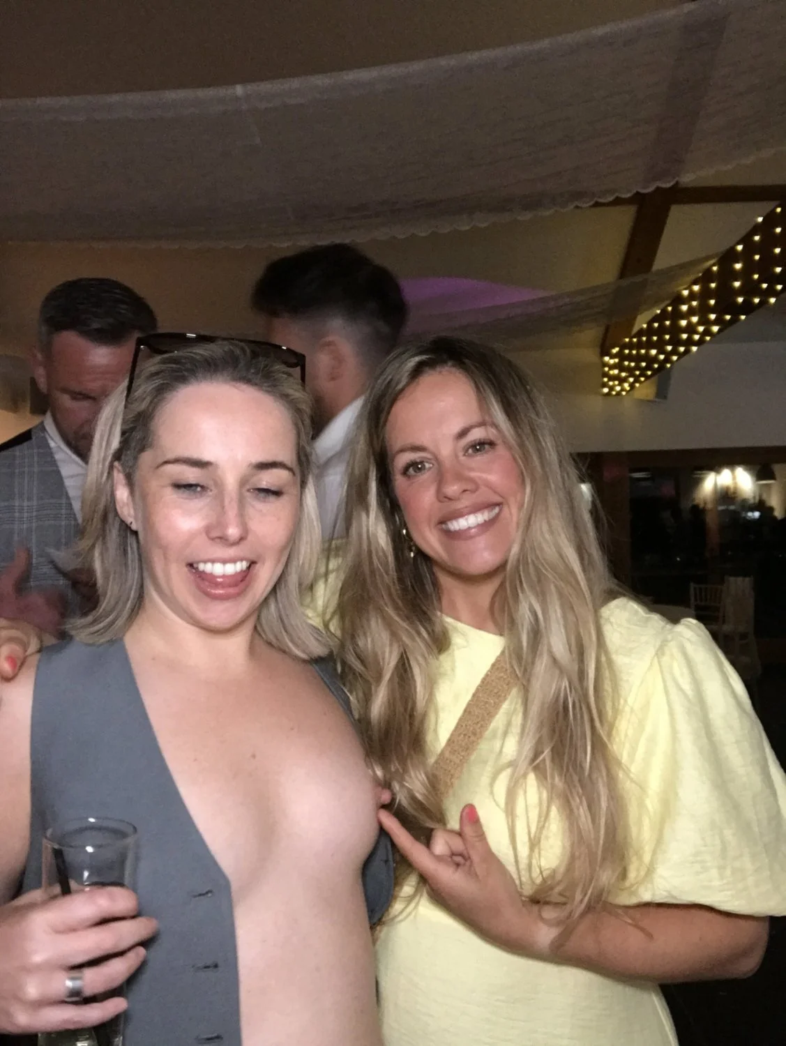 Fun party flashes image 4