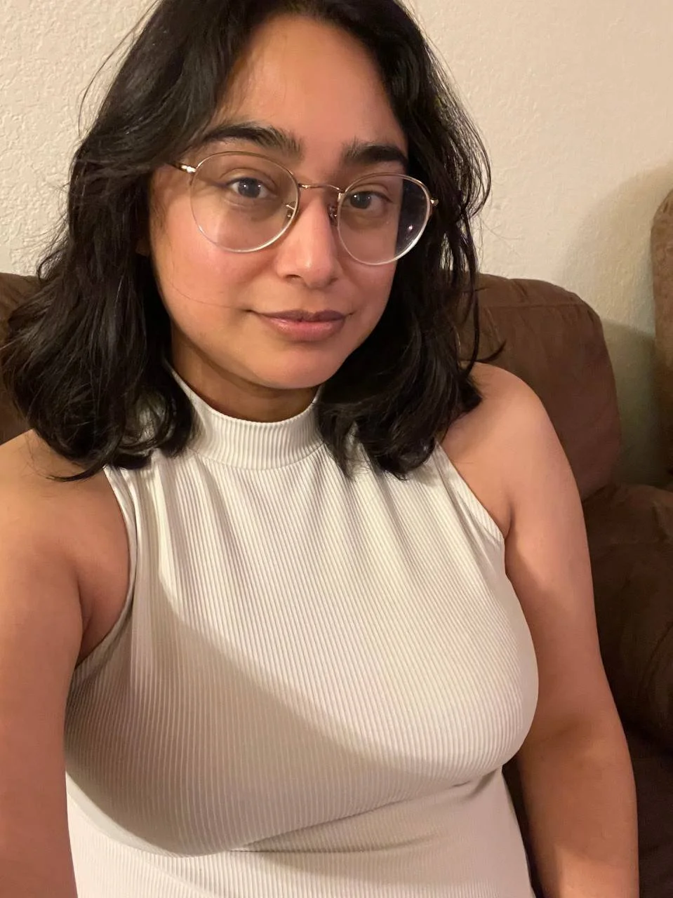 Amateur Latina image 6