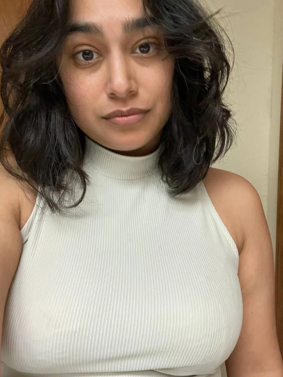 Amateur Latina image 7