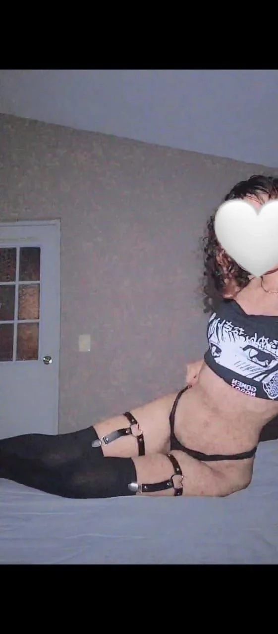 La perrita de mi ex quiere volver a entregarme el culo image 11
