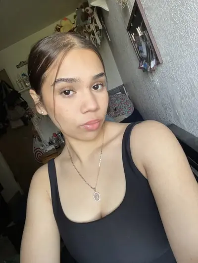 Mount Vernon WA Latina Jocelyn Deleon nunez gets her cheesy patas fucked by a stranger until he cum cover image
