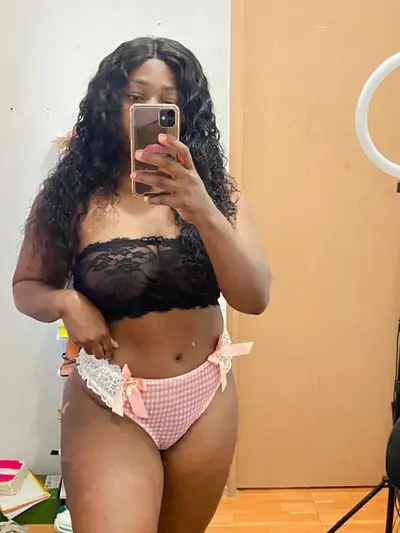 Claudia Aponza Sexy cover image