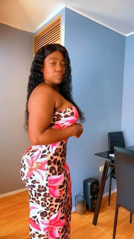 Claudia Aponza Sexy image 2