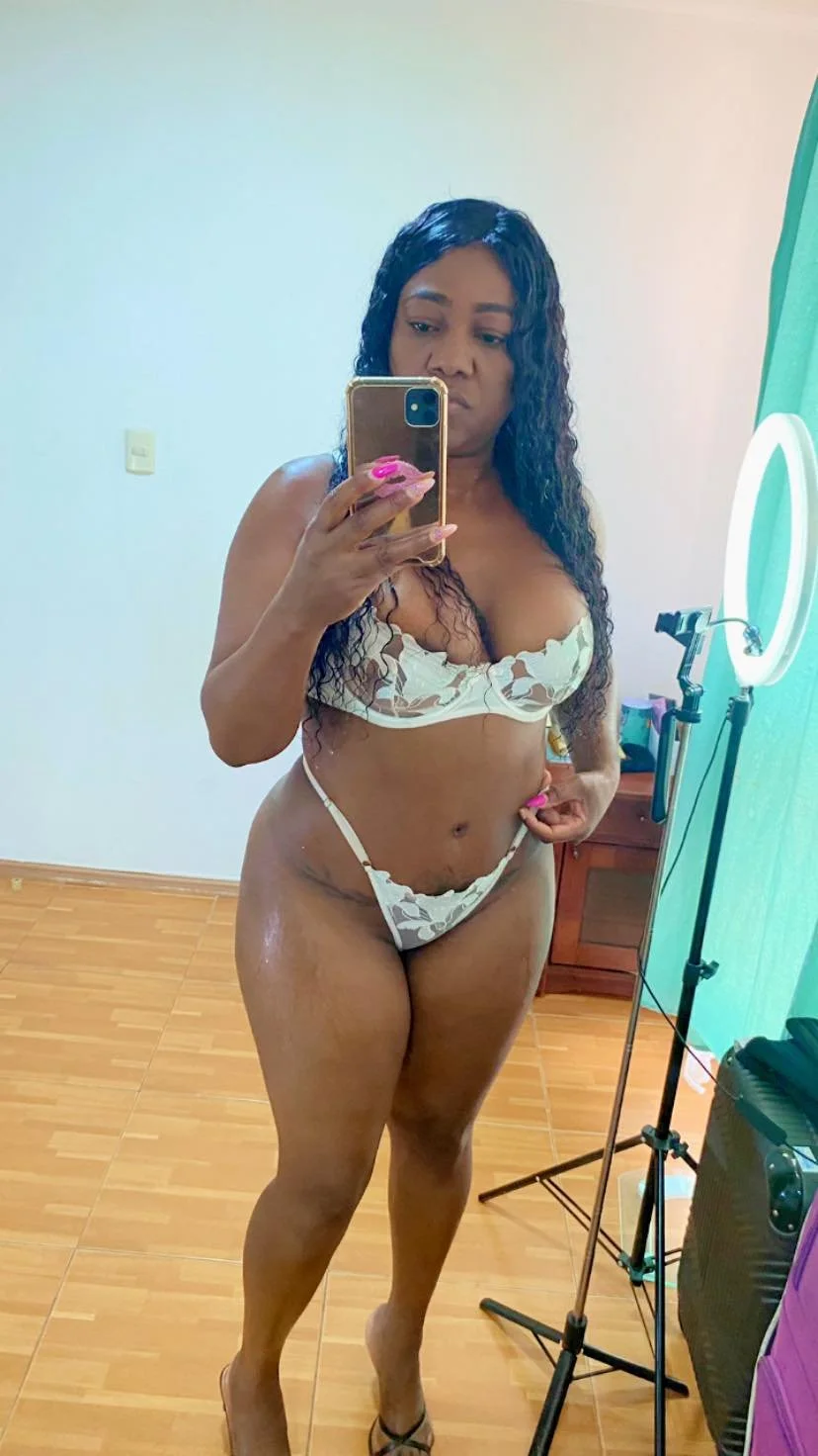 Claudia Aponza Sexy image 31