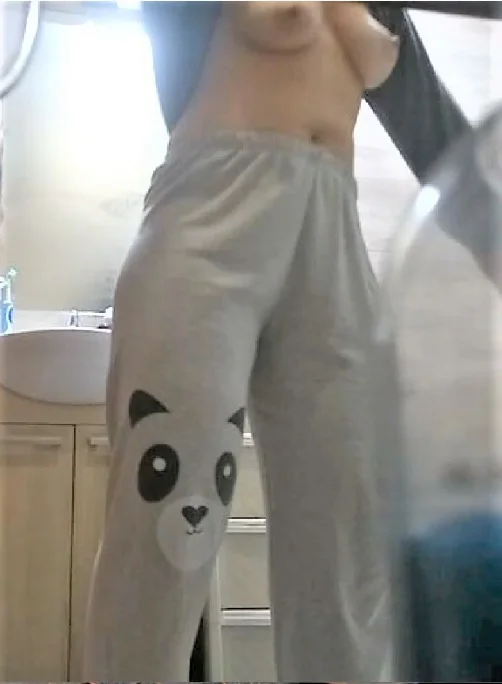 Wife Caught in The Bathroom image 3
