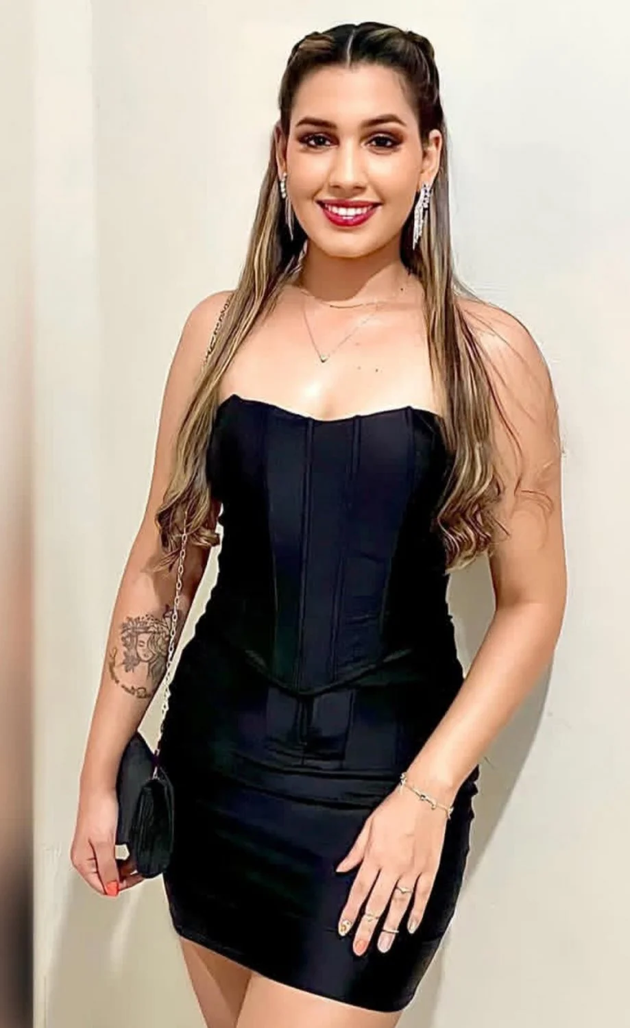 Gostosa da fisioterapia peladinha fudendo com o ex image 3