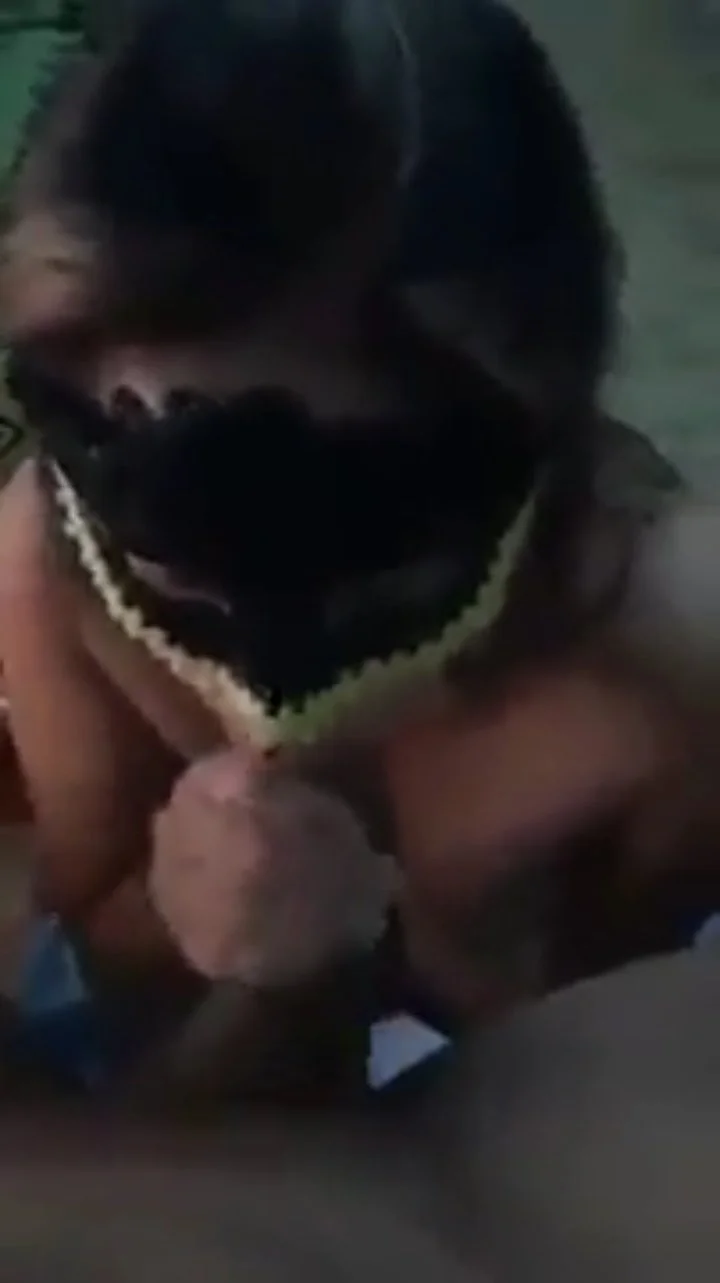Gorda trola le pagan y se pone a chupar la pija 🔥 image 43