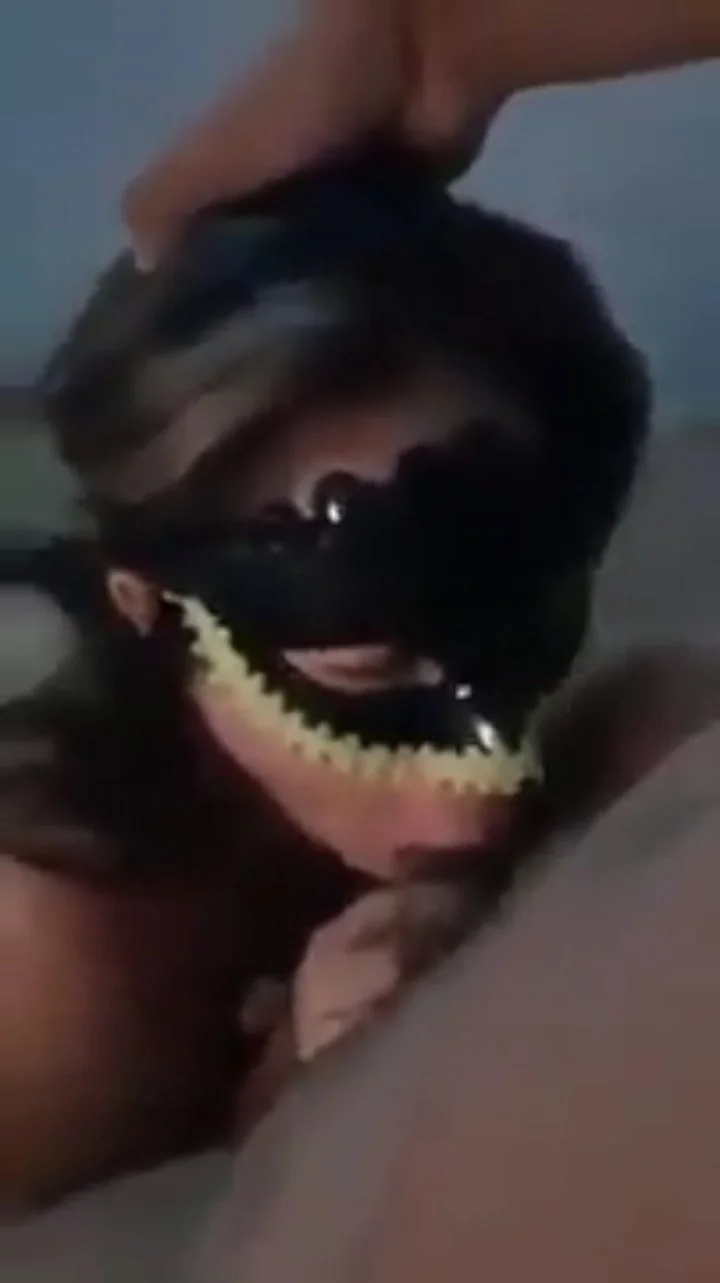 Gorda trola le pagan y se pone a chupar la pija 🔥 image 44