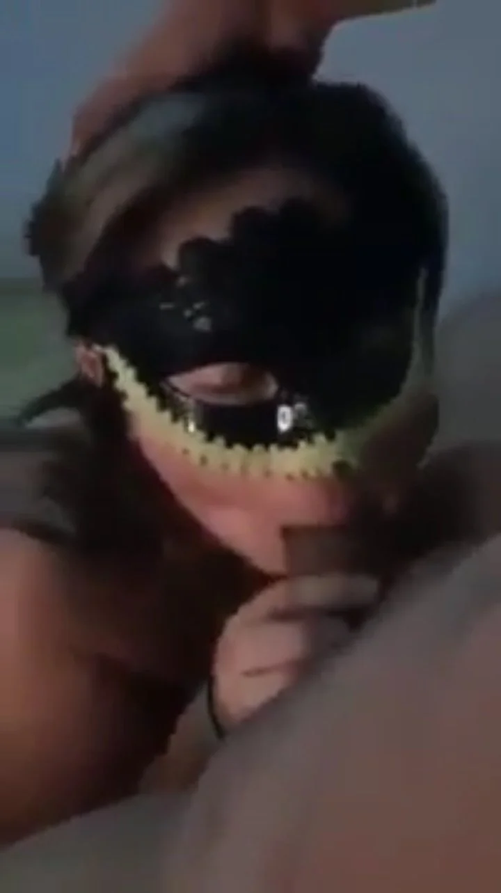 Gorda trola le pagan y se pone a chupar la pija 🔥 image 49