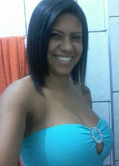 Esposa Put4 traindo o marido em suruba cover image
