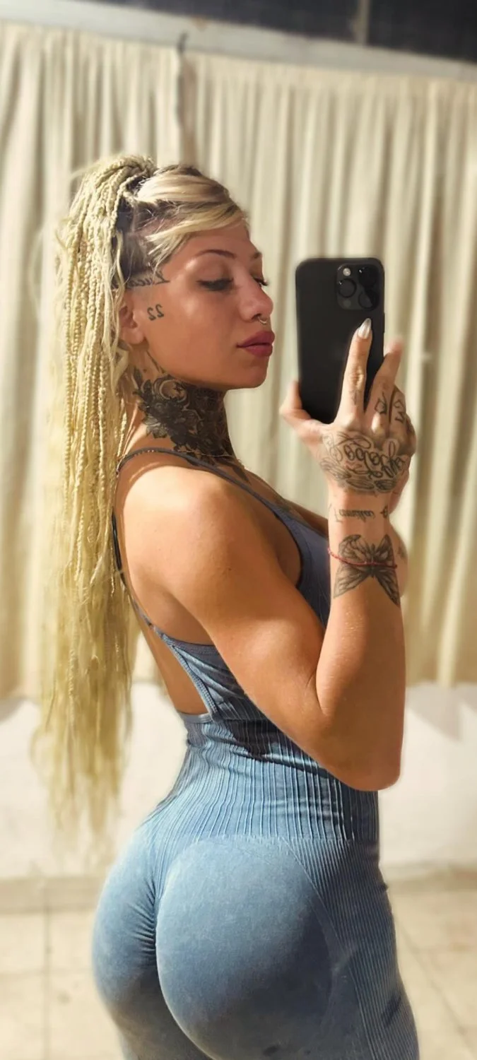 Micaela trolita argentina image 3