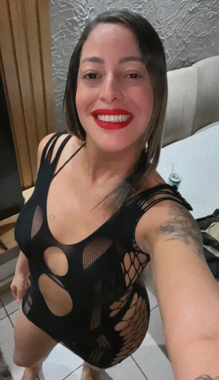 Tati loira gostosa de Pernambuco image 12