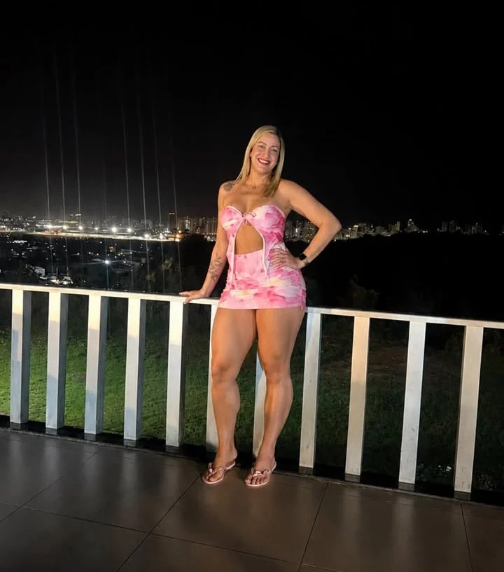 Tati loira gostosa de Pernambuco image 3