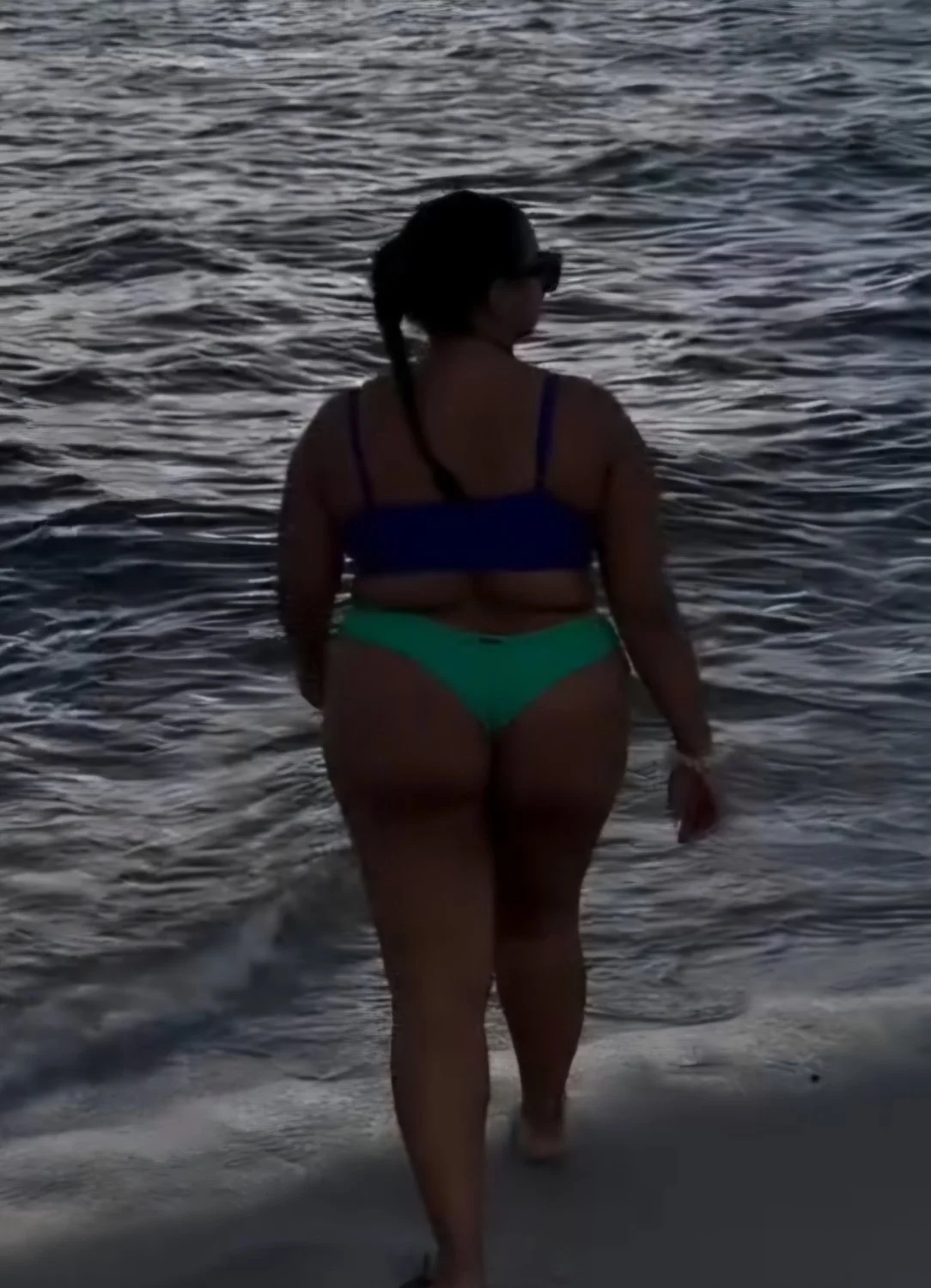 Jessica , mannequin taille plus qui vous en offre vraiment plus image 26