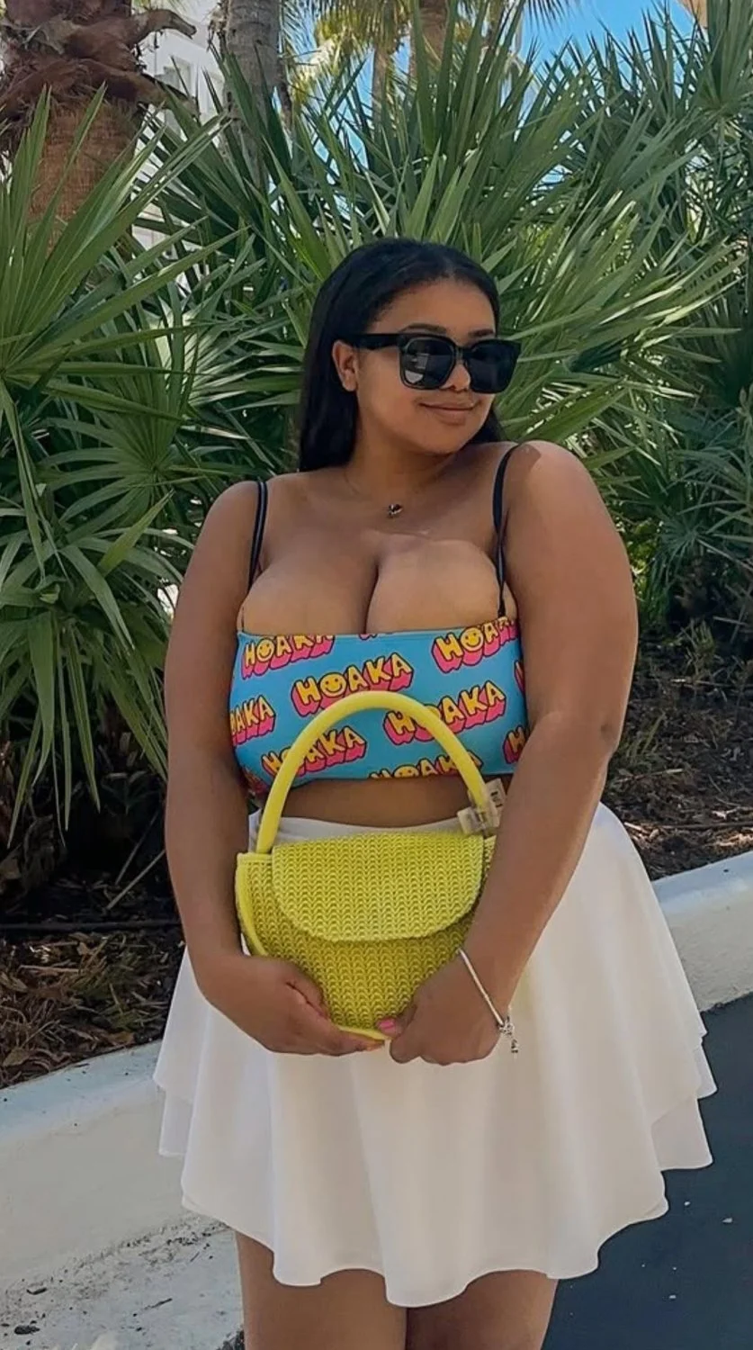 Jessica , mannequin taille plus qui vous en offre vraiment plus image 35