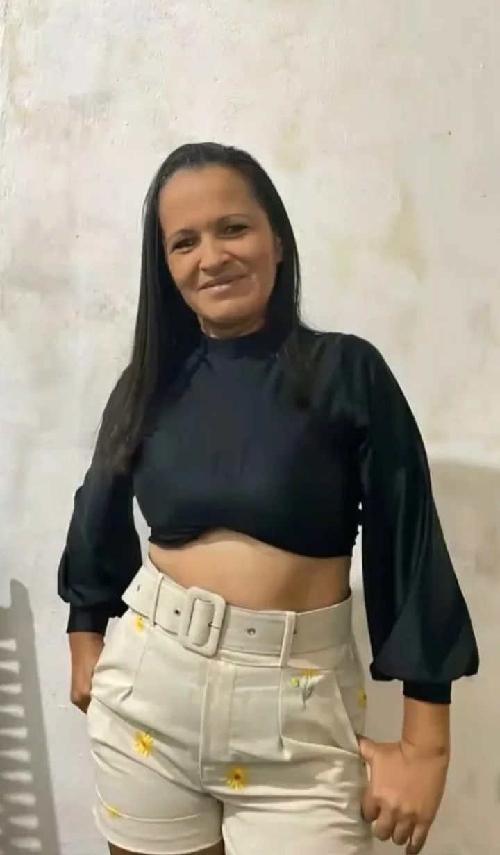 vocês comiam essa coroa puta safada image 2