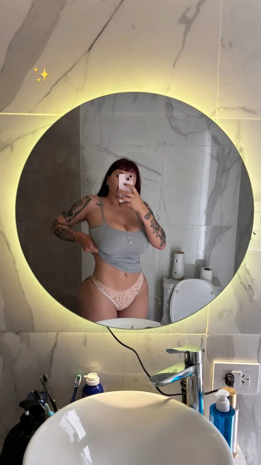 Agustina Gallardo (@dead.bxbi) image 3