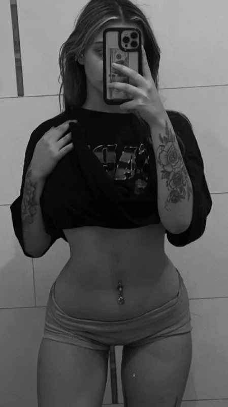 Loira novinha gostosa vazada pelo namorado dando a buceta de 4! novinha, vazou, vazados, vazada, ama image 2