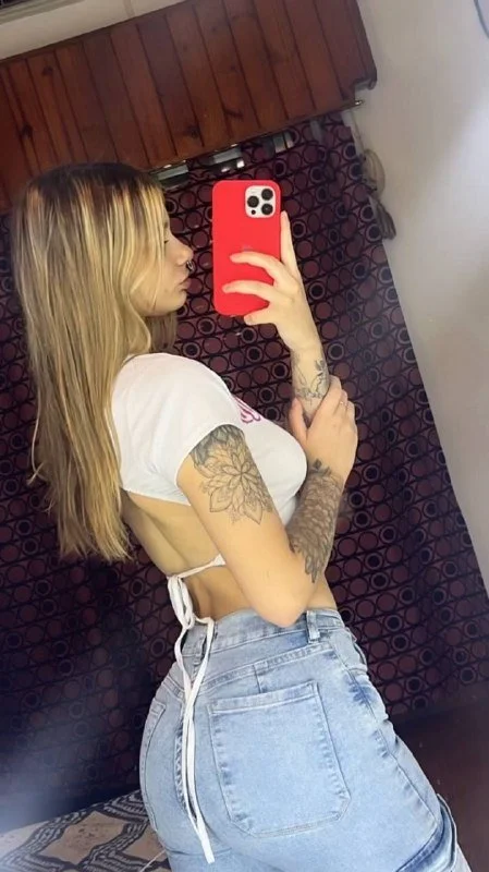 Loira novinha gostosa vazada pelo namorado dando a buceta de 4! novinha, vazou, vazados, vazada, ama image 5