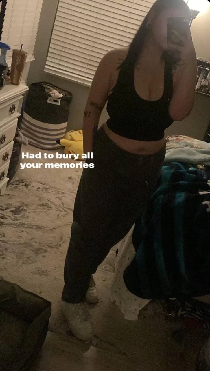 Bratty slut Nikki cukik image 2