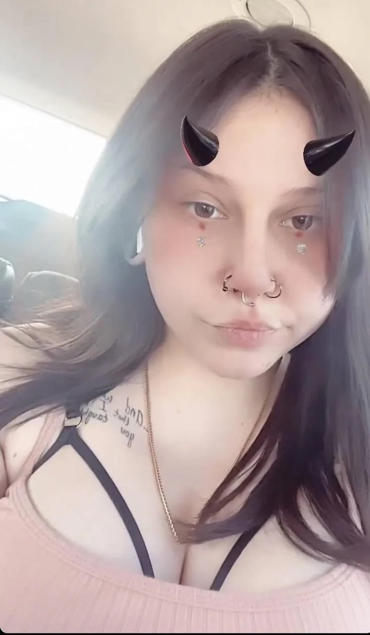 Bratty slut Nikki cukik image 28