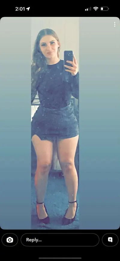 Makayla 24 años cover image