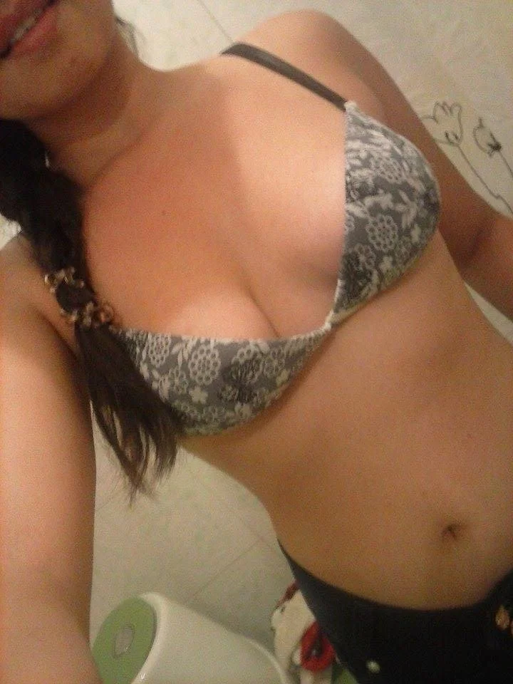18 yo girl image 4
