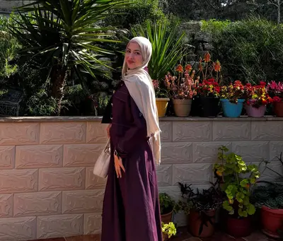 20 yr old hijabi rubs her hairy tight pussy cover image