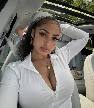 LATINA BADDIE SUCKING DICK EXPOSED cover image