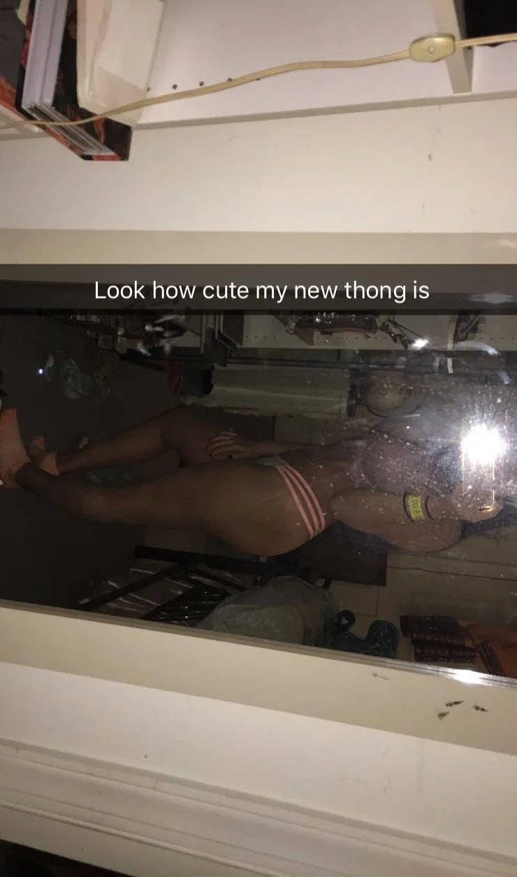 Sexy teen gets leaked image 10