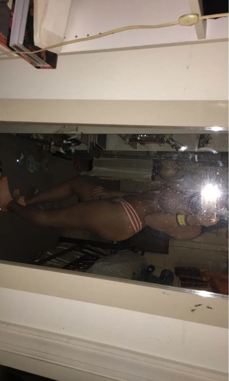 Sexy teen gets leaked image 2